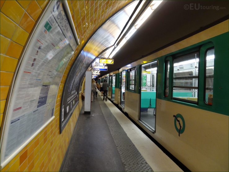 Quiet Metro in Paris