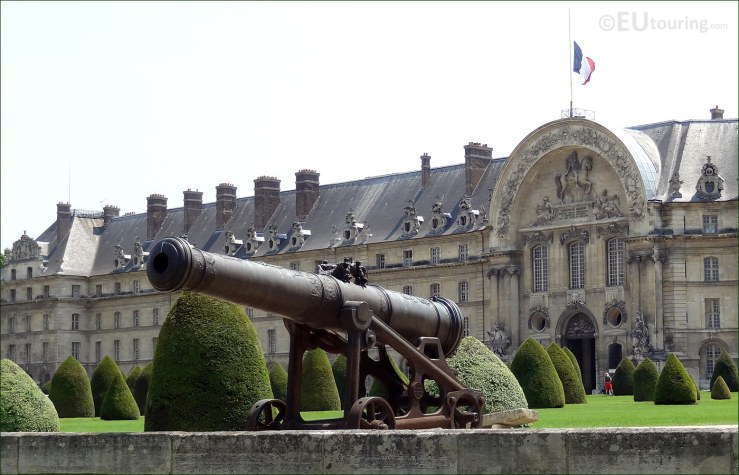 Cannon and Les Invalides